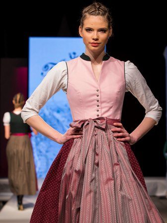 Dirndltrends Herbst 2016 Julia Trentini