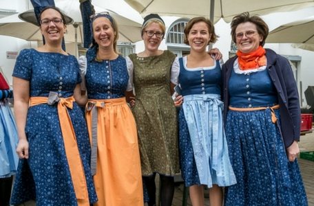 Marktdirndl