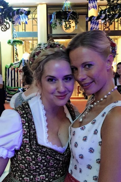 Gloria Hundsberger (r) mit Niki Osl