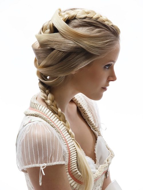 Dirndlfrisur Trendiger Style von Bundy & Bundy